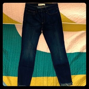 GAP- TRUE SKINNY ANKLE JEANS 28R